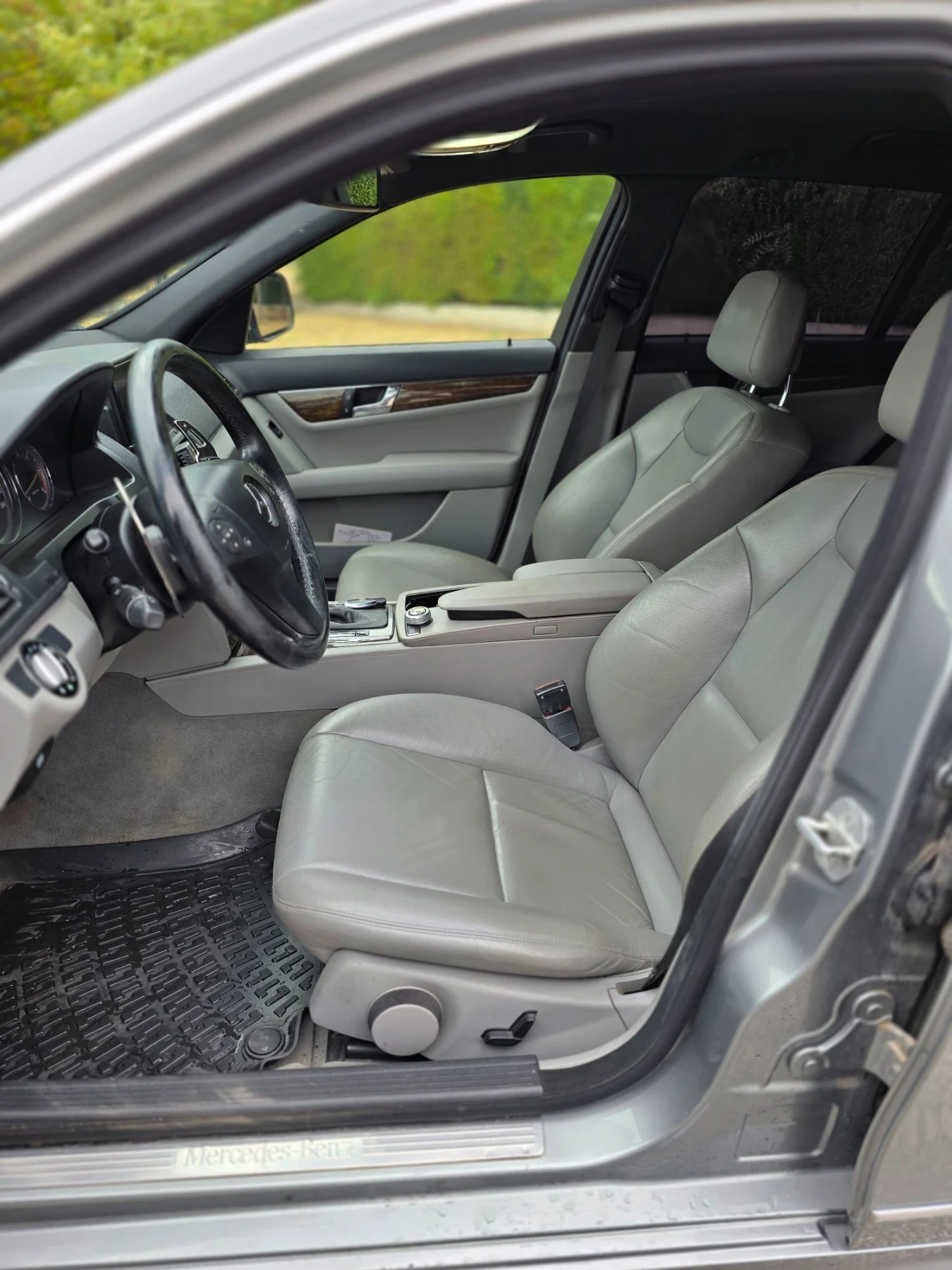 Mercedes-Benz C 320 CDI, снимка 10 - Автомобили и джипове - 56271641