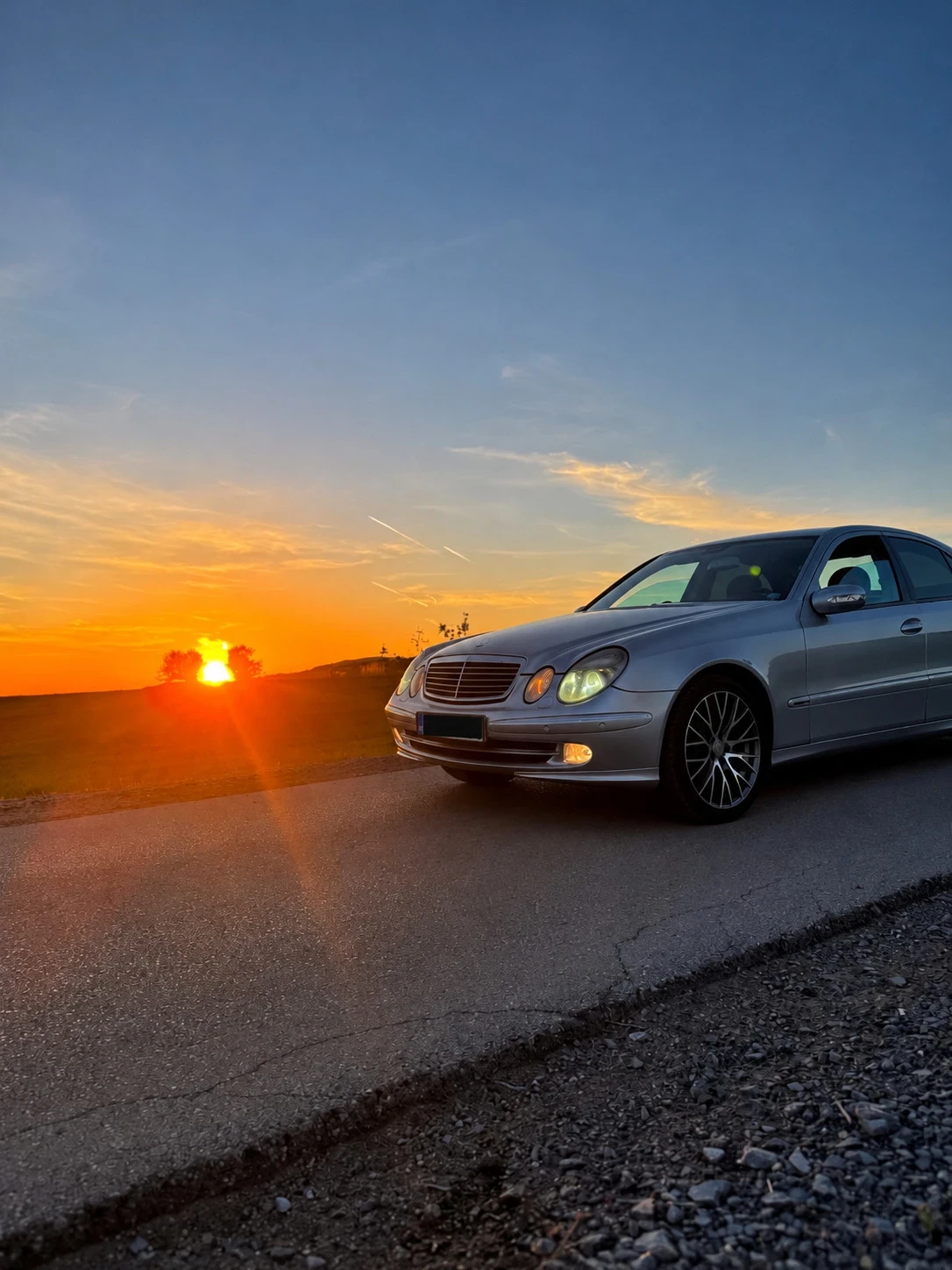Mercedes-Benz E 240, снимка 4 - Автомобили и джипове - 56415511