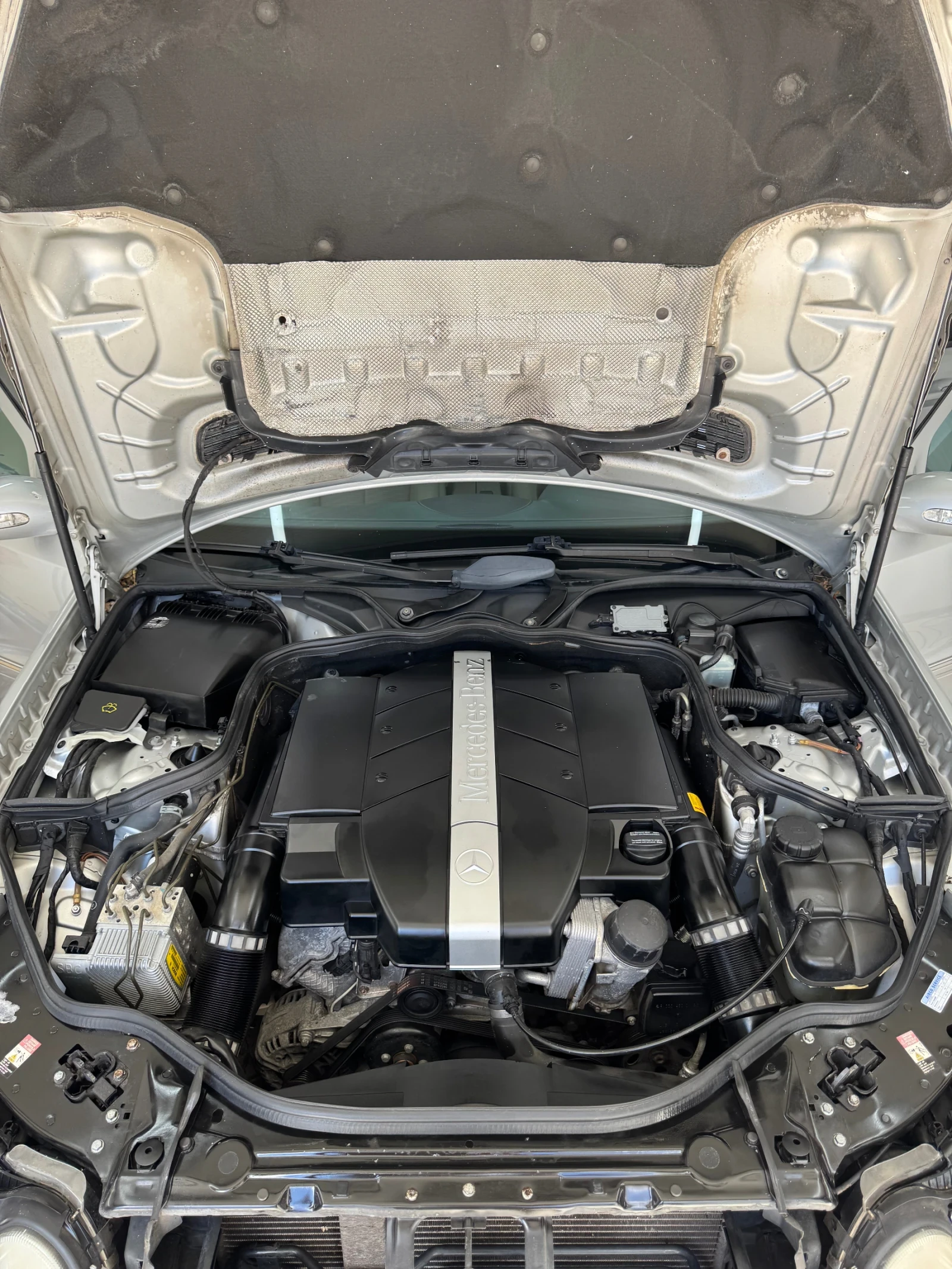 Mercedes-Benz E 240, снимка 10 - Автомобили и джипове - 56415511