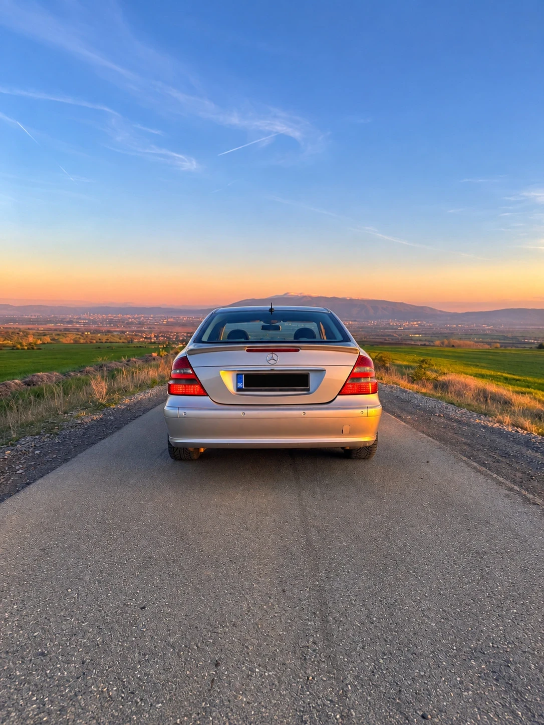 Mercedes-Benz E 240, снимка 8 - Автомобили и джипове - 56415511