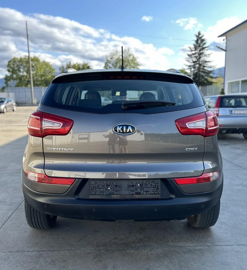 Kia Sportage 2.0CRDI 136ps, 4x4, 143000км!!!, снимка 5 - Автомобили и джипове - 47590156