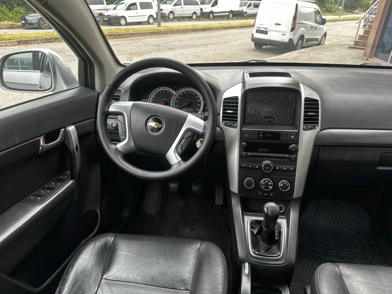 Chevrolet Captiva 2.4i КОЖА, снимка 7 - Автомобили и джипове - 51890717