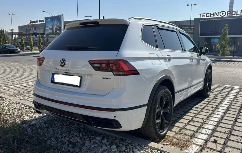 VW Tiguan 2.0 TSI 4x4 R-LINE All Space, снимка 4 - Автомобили и джипове - 52095809