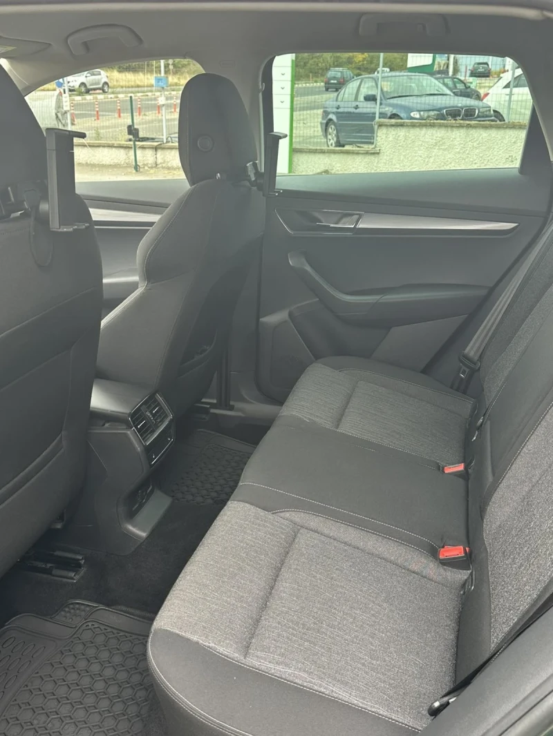 Skoda Karoq, снимка 6 - Автомобили и джипове - 52165190
