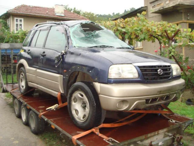 Suzuki Grand vitara 2.0 16V, снимка 2 - Автомобили и джипове - 46834317