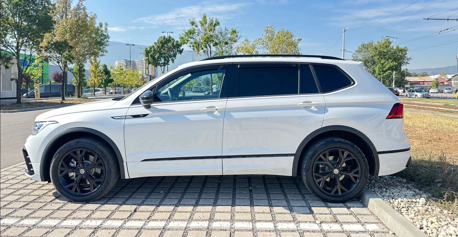 VW Tiguan 2.0 TSI 4x4 R-LINE All Space - изображение 7