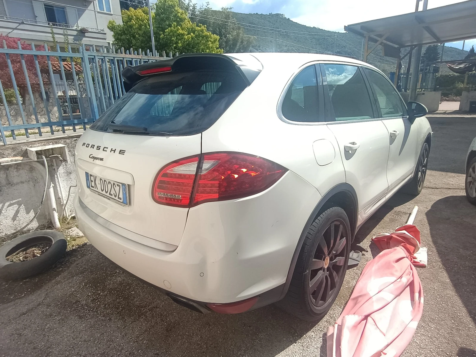 Porsche Cayenne 3.0D, снимка 3 - Автомобили и джипове - 53892189