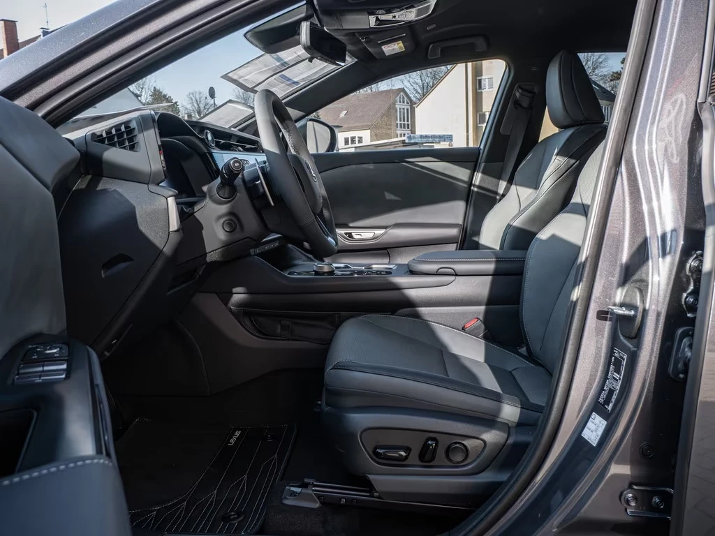 Lexus RZ 500e DIRECT4 EXECUTIVE 360-CAM | Mobile.bg � ����������� 10