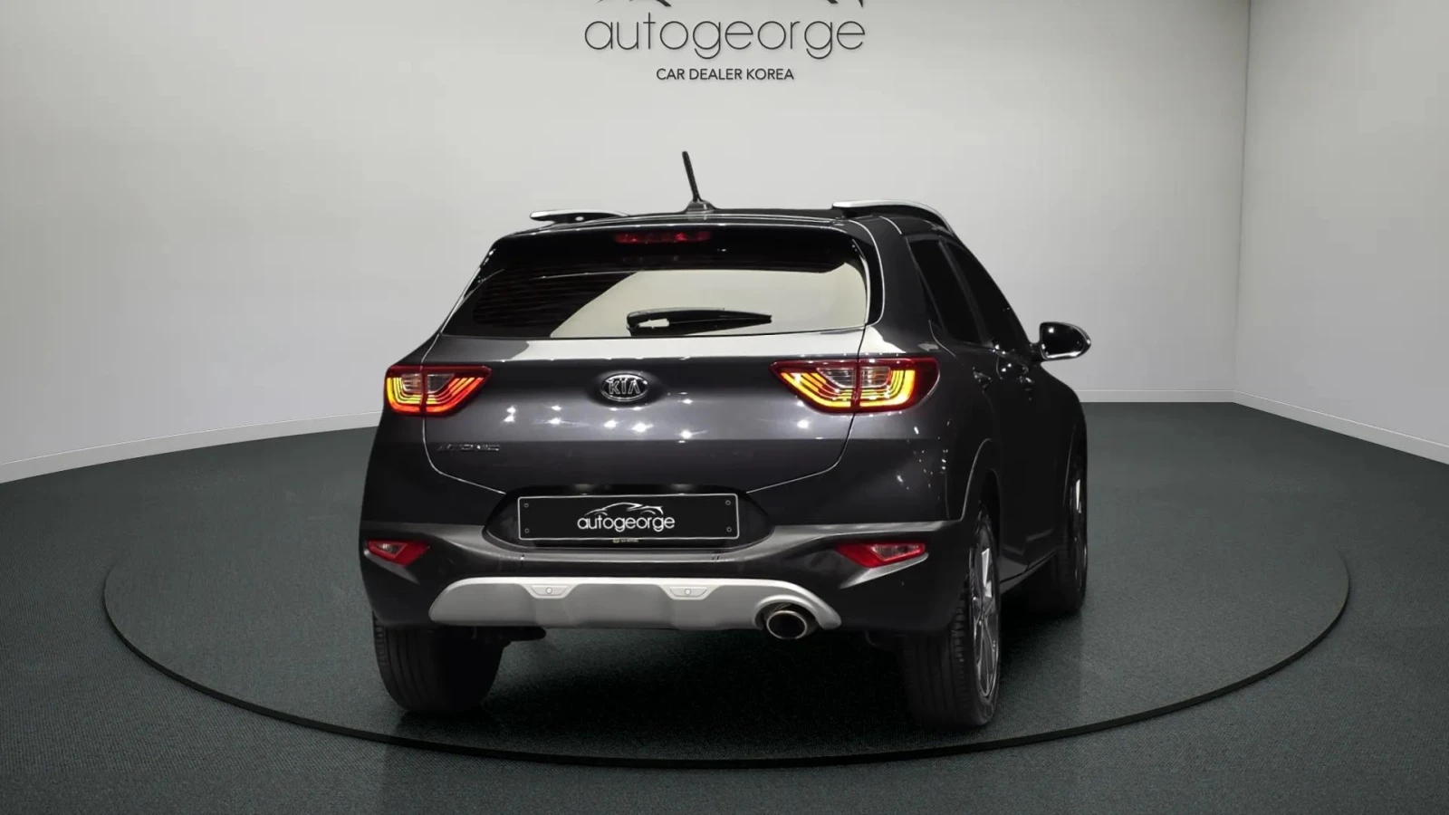 Kia Stonic 1.6 Prestige autogeorge.com, снимка 4 - Автомобили и джипове - 54136648