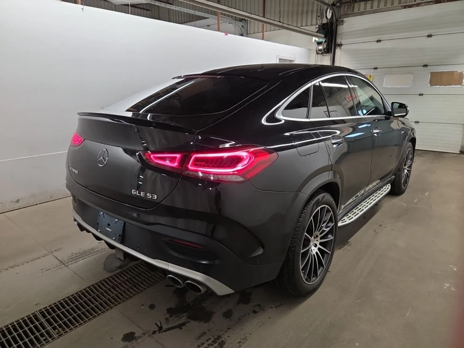 Mercedes-Benz GLE 53 4MATIC 4MATIC/360 VIEW/LANE DEPARTURE/DRIVER ASSIST, снимка 4 - Автомобили и джипове - 54445540