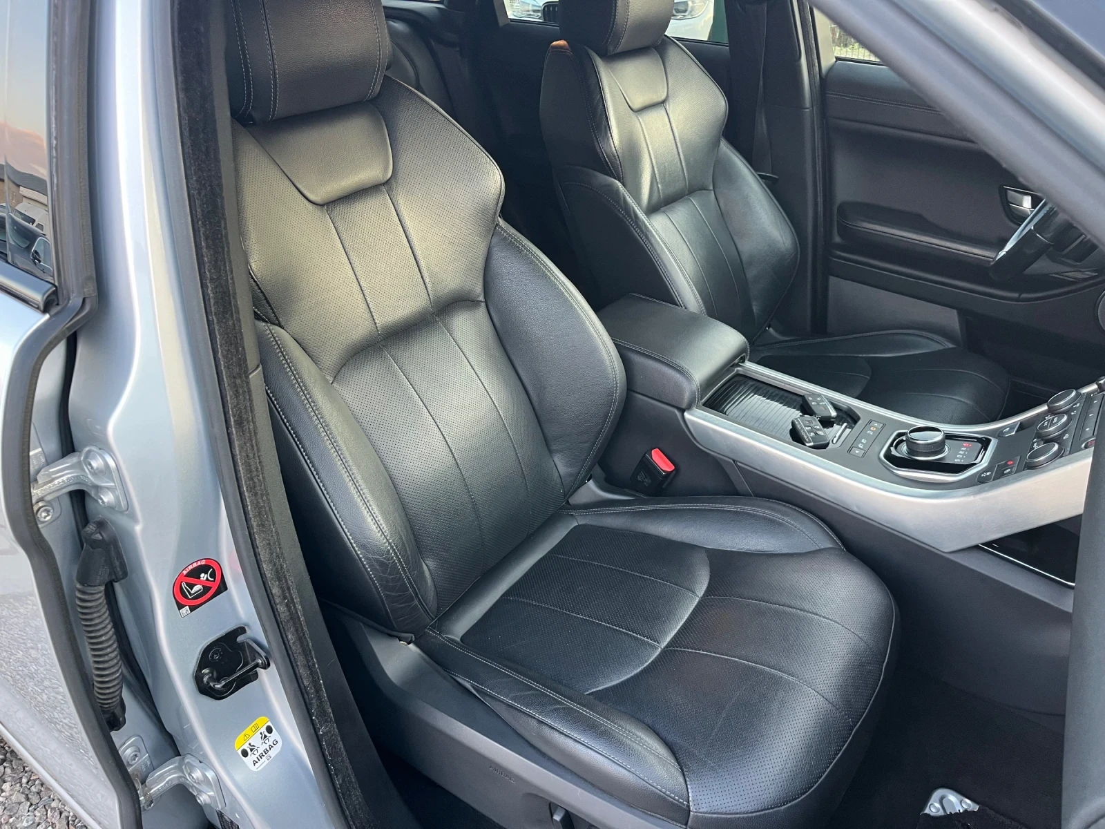 Land Rover Range Rover Evoque 2.0D.Dinamic.Отличен.Собствен лизинг!!!, снимка 12 - Автомобили и джипове - 55467462