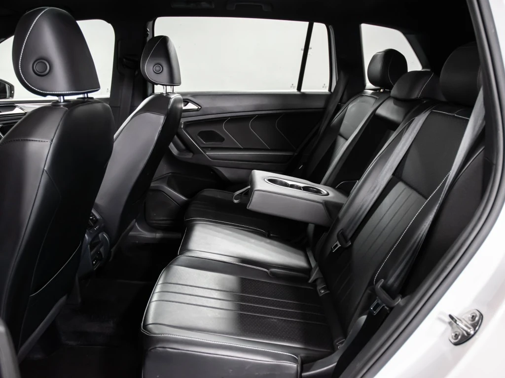VW Tiguan R-Line Black Edition 4MOTION, снимка 10 - Автомобили и джипове - 55615460