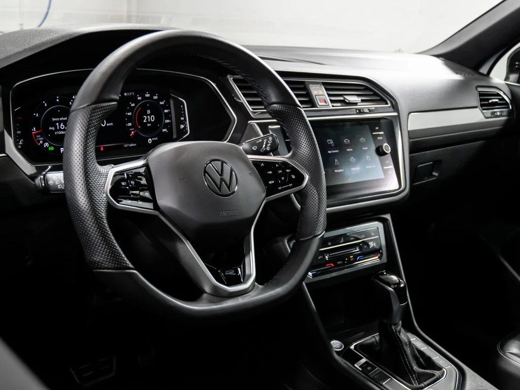 VW Tiguan R-Line Black Edition 4MOTION, снимка 7 - Автомобили и джипове - 55615460