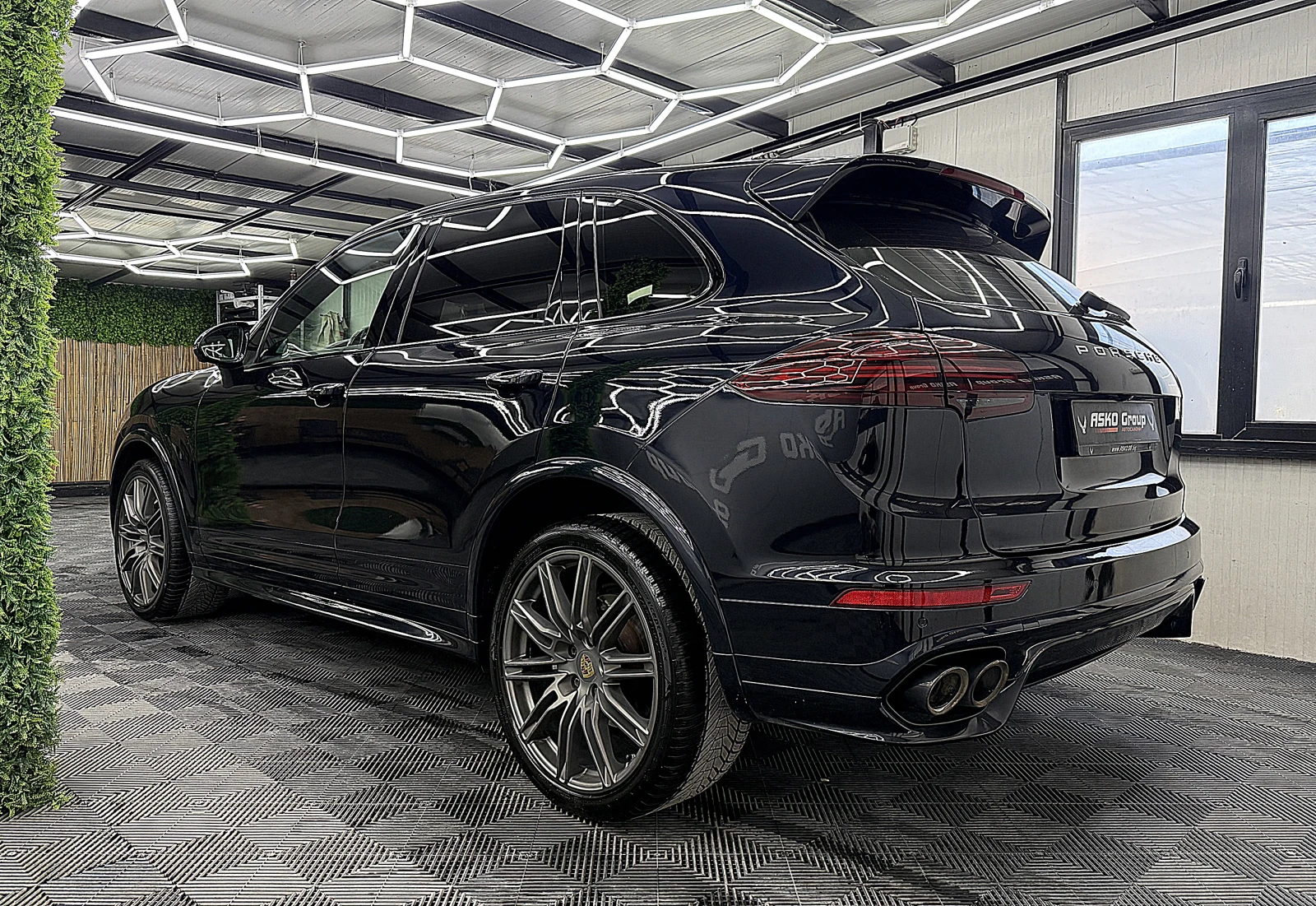Porsche Cayenne 4.2/GTS-Pack/PANORAMA/360-k/KeylessGo/ЛИЗИНГ, снимка 4 - Автомобили и джипове - 55997374