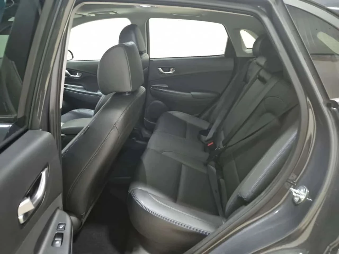 Hyundai Kona, снимка 12 - Автомобили и джипове - 56724639
