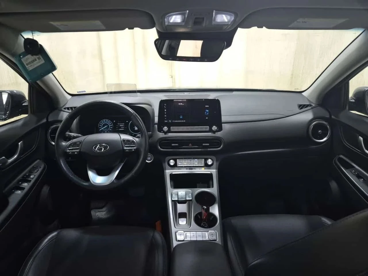 Hyundai Kona, снимка 10 - Автомобили и джипове - 56724639