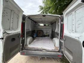 Opel Vivaro 2.0, снимка 9