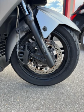 Kymco Downtown X-TOWN-300i-ABS-2021г.-ПЕРФЕКТЕН, снимка 8