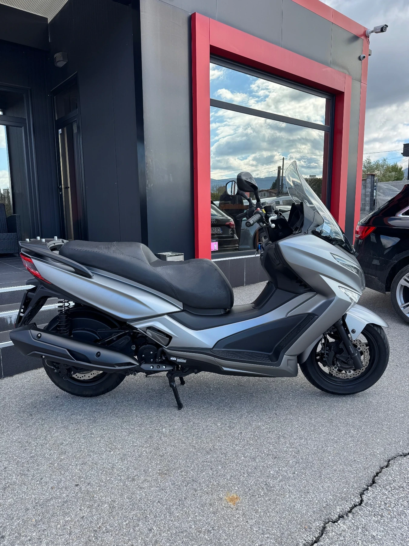 Kymco Downtown X-TOWN-300i-ABS-2021г.-ПЕРФЕКТЕН - изображение 2