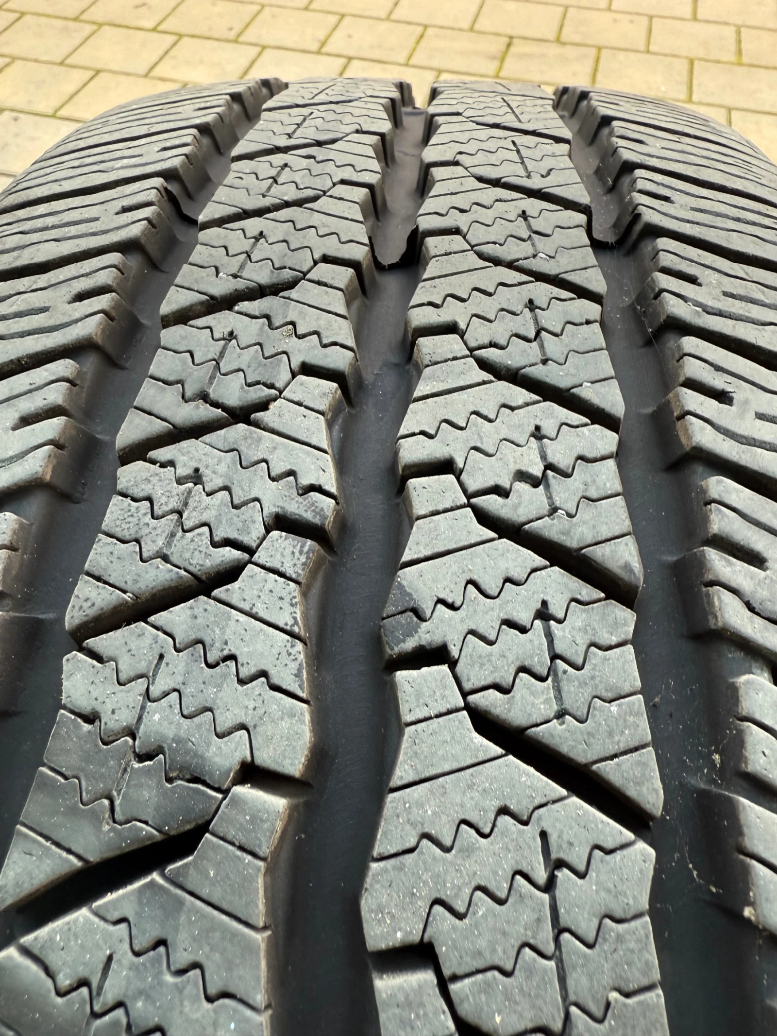 ���� � ������ 215/65R16 | Mobile.bg � ����������� 5