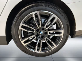 BMW 520 i = M-Sport = Shadow Line Гаранция, снимка 6