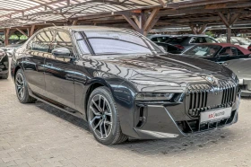 BMW 760 4.4i V8/M-Sport/Individual/Камера 360/Обдухване/Hu, снимка 3