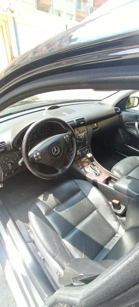 Mercedes-Benz C 180, снимка 10