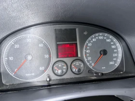 VW Touran - 3900 € / 7627.74 лв. - 41202507 6