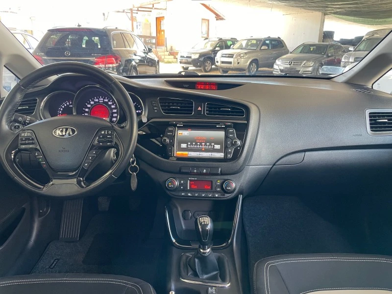 Kia Ceed 1.4I-16V-GT-LINE-ГАЗ-LED-NAVI-КАМЕРА-ПАНОРАМА-FULL, снимка 16 - Автомобили и джипове - 44808013