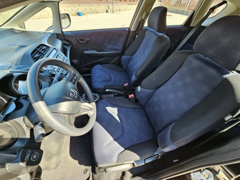 Honda Jazz 1.2i-vtec/FACELIFT, снимка 9 - Автомобили и джипове - 45538654