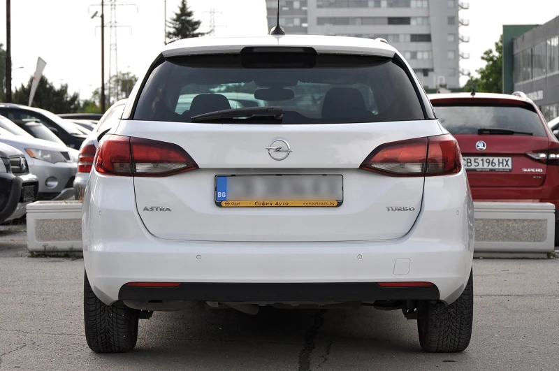 Opel Astra 1.4 Turbo, снимка 5 - Автомобили и джипове - 47411033