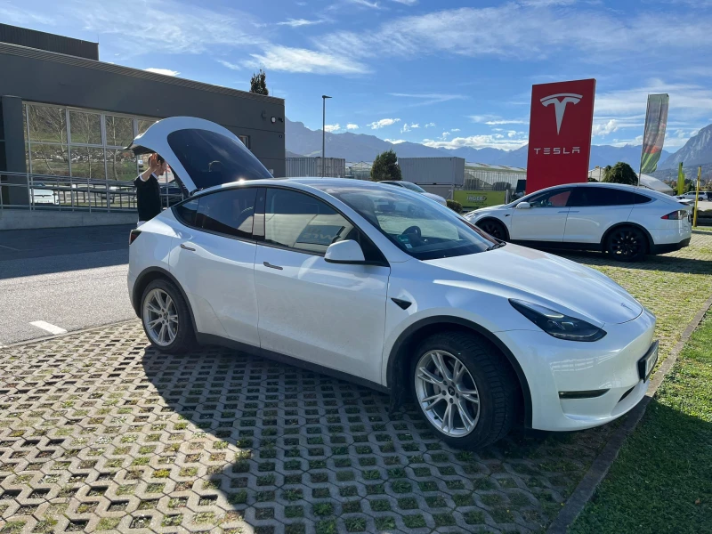 Tesla Model Y AWD, снимка 3 - Автомобили и джипове - 47664419