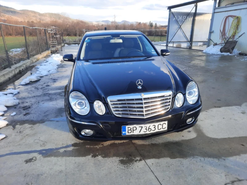 Mercedes-Benz E 220, снимка 1 - Автомобили и джипове - 48553113