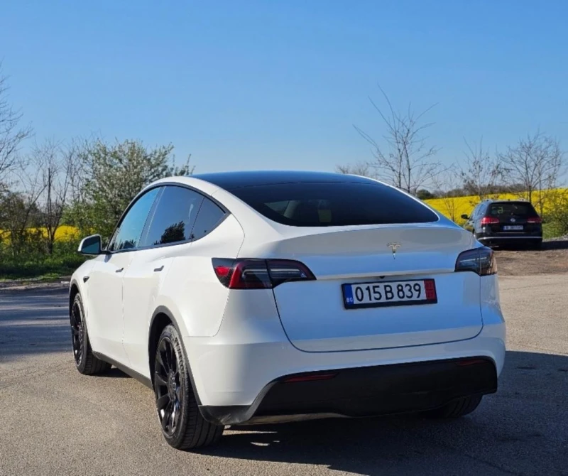 Tesla Model Y Европейска с Гаранция, снимка 3 - Автомобили и джипове - 50012359