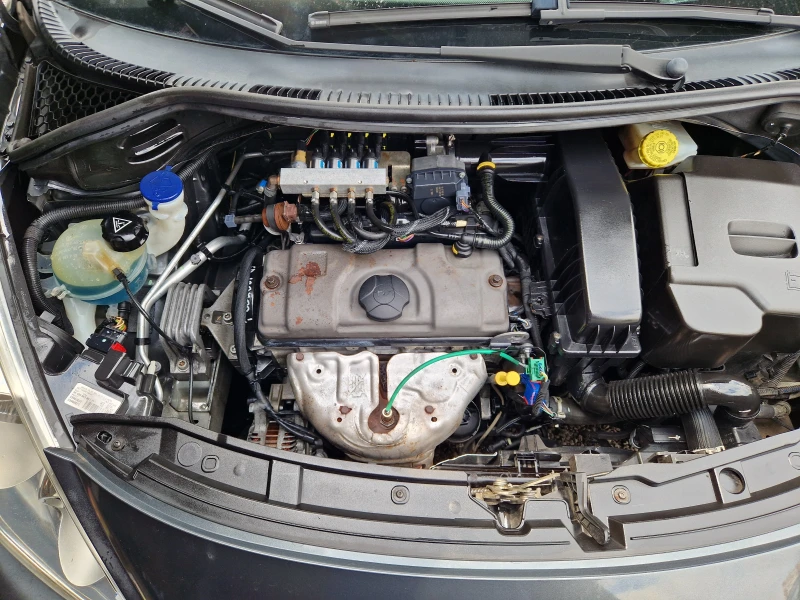 Peugeot 207 1.4i/газов инжекцион, снимка 15 - Автомобили и джипове - 51027329