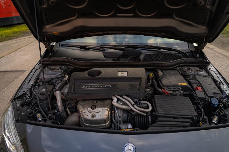 Mercedes-Benz A45 AMG, снимка 14 - Автомобили и джипове - 53218230