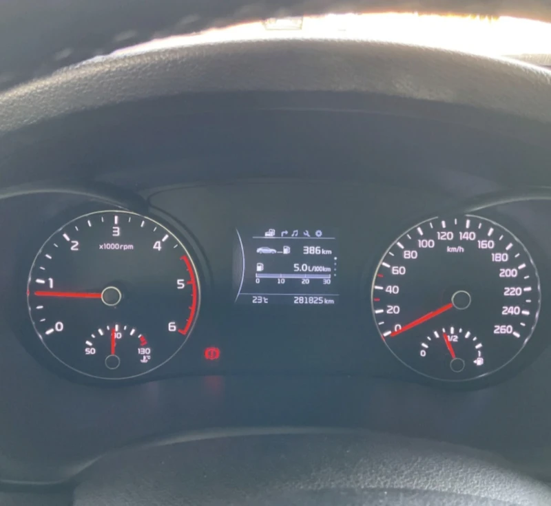 Kia Optima 1.7CRDI 140кс* ТОП ОФЕРТА* , снимка 10 - Автомобили и джипове - 52710584