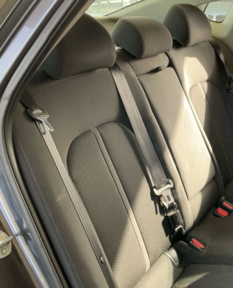 Kia Optima 1.7CRDI 140кс* ТОП ОФЕРТА* , снимка 9 - Автомобили и джипове - 52710584