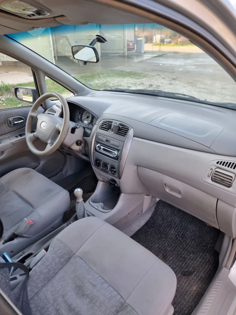 Mazda Premacy 2.0, снимка 14 - Автомобили и джипове - 52849394