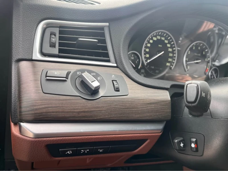 BMW 5 Gran Turismo CARFAX* АВТОФИНАНСИРАНЕ БЕЗ ПЪРВОНАЧАЛНА ВНОСКА, снимка 14 - Автомобили и джипове - 52953761