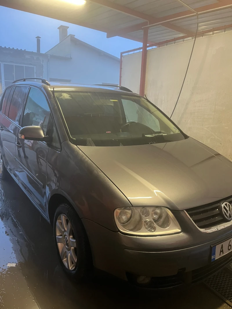 VW Touran, снимка 2 - Автомобили и джипове - 53223431