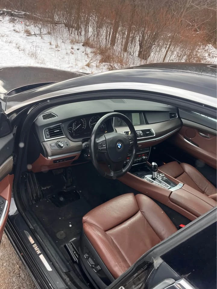 BMW 5 Gran Turismo CARFAX* АВТОФИНАНСИРАНЕ БЕЗ ПЪРВОНАЧАЛНА ВНОСКА, снимка 8 - Автомобили и джипове - 52953761