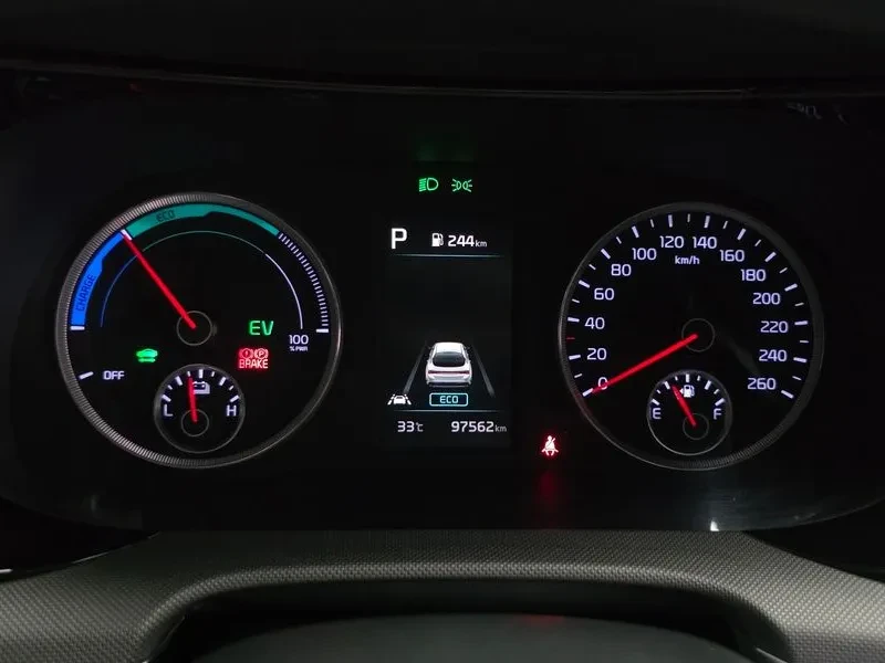 Kia K5 2.0 Hybrid Trendy - САМО 30% АВАНС, снимка 16 - Автомобили и джипове - 55991738