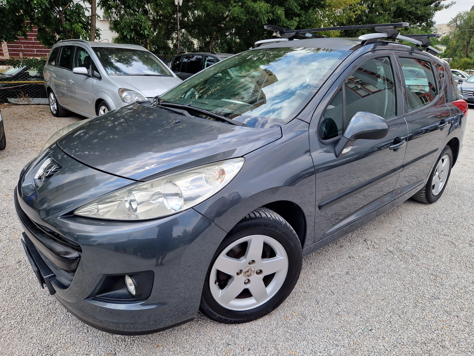 Peugeot 207 1.4i/газов инжекцион, снимка 1