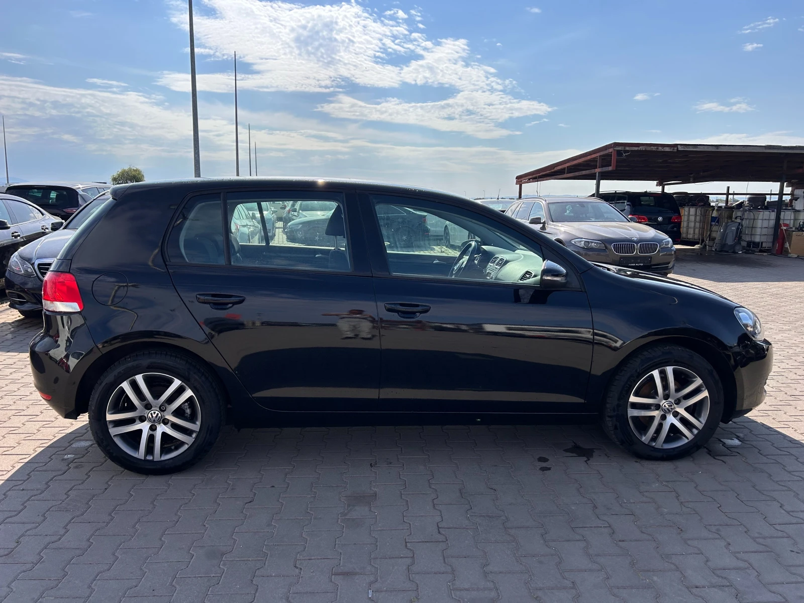 VW Golf 1.6i EURO 4 ЛИЗИНГ - изображение 5