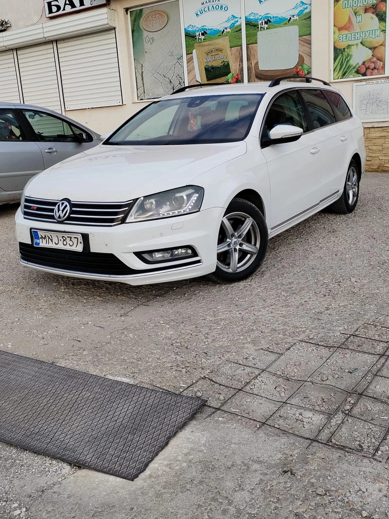 VW Passat 2.0 TDI DSG R Line - [1] 