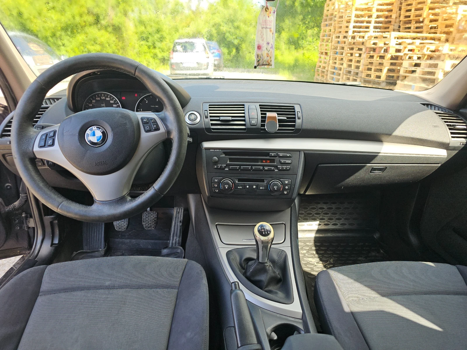 BMW 120 120d - изображение 8