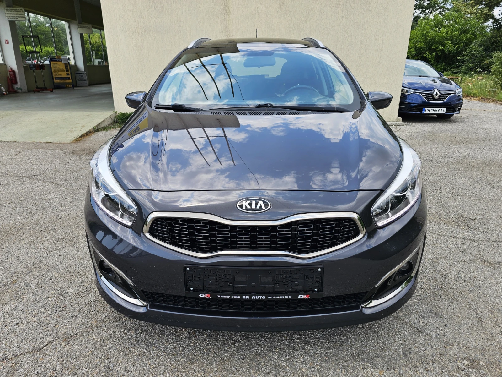 Kia Ceed 1.6 CRDI* NAVI* PANORAMA - изображение 2