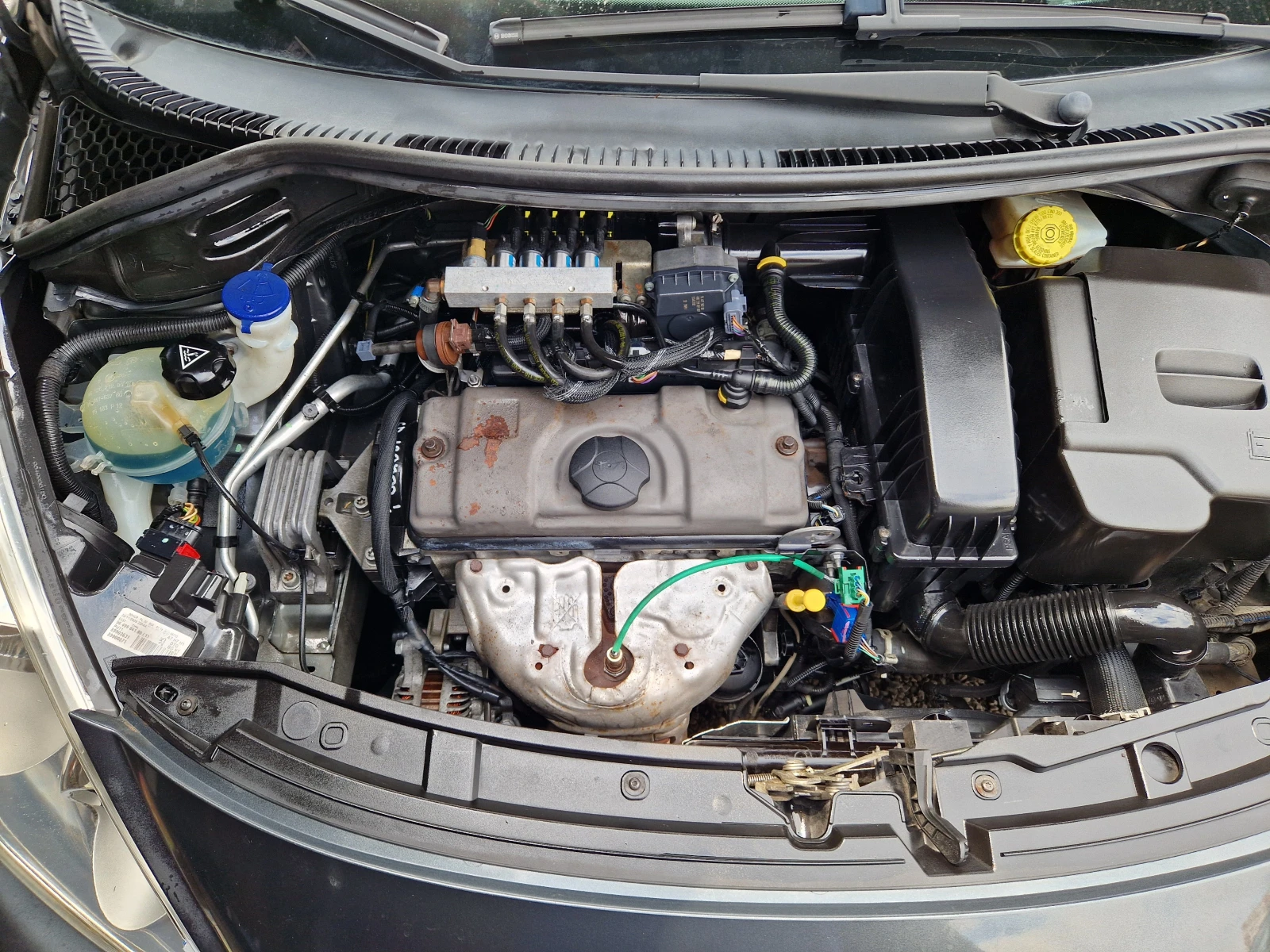 Peugeot 207 1.4i/газов инжекцион | Mobile.bg — изображение 15
