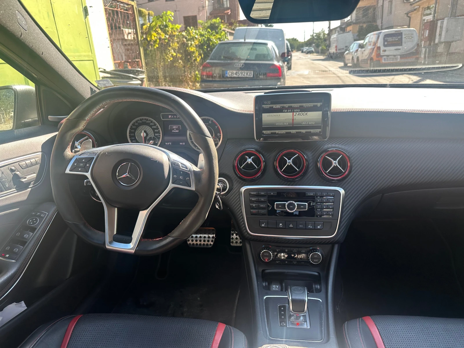 Mercedes-Benz A45 AMG  - изображение 6